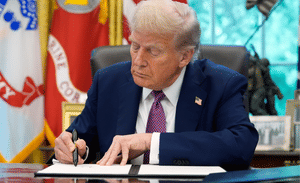 H-1B Visa: എച്ച്-1ബി വിസകൾക്ക് 88 ലക്ഷം രൂപ, ഉത്തരവിൽ ഒപ്പുവച്ച് ട്രംപ്