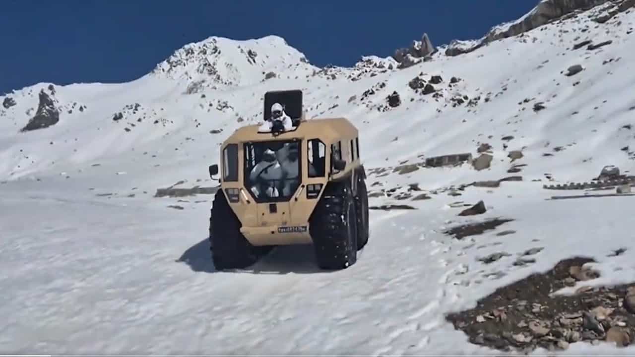 Kapidhwaja: തണുത്തുറച്ച സിയാച്ചിനില്‍ ഓടിയെത്തുന്ന പടക്കുതിര, ഇത് ഇന്ത്യയുടെ സ്വന്തം കപിധ്വജ