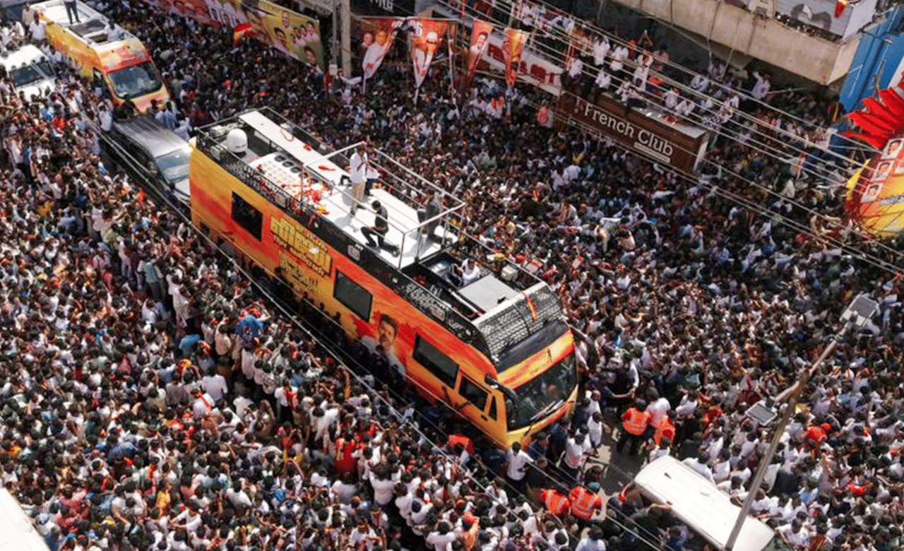 TVK Rally Stampede: റാലിക്കിടെ പൊലീസ് ലാത്തി വീശി, കല്ലേറുണ്ടായി; ഗൂഢാലോചന ആരോപിച്ച് ടിവികെ കോടതിയിൽ