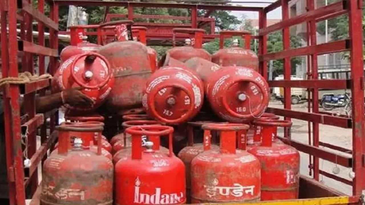 LPG Connection Port: LPG കണക്ഷൻ മാറ്റേണ്ടാ... ഏജൻസി മാറ്റാം ഇനി എളുപ്പത്തിൽ!