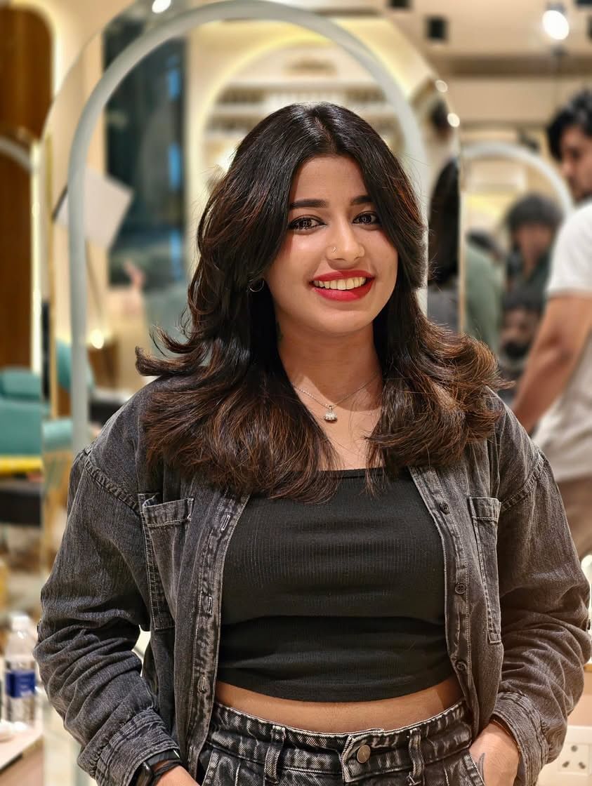 കഴിഞ്ഞ ദിവസം ബി​ഗ് ബോസ് ഹൗസിൽ രണ്ട് എവിക്ഷനാണ് നടന്നത്. പ്രവീണാണ് ആദ്യം ഹൗസിൽ നിന്ന് പുറത്തായത്. രണ്ടാമത് മസ്‍താനിയും. ഇതിനു പിന്നാലെ മസ്താനിയുടെ ആദ്യ പ്രതികരണമാണ് ഇപ്പോൾ സോഷ്യൽ മീഡിയയിൽ വൈറലാകുന്നത്. കൊടുത്താൽ കൊല്ലത്തും കിട്ടി എന്ന മസ്താനിയുടെ പ്രതികരണമാണ് സോഷ്യൽ മീഡിയയിൽ ശ്രദ്ധേയമാകുന്നത്. (Image Credits:Instagram)