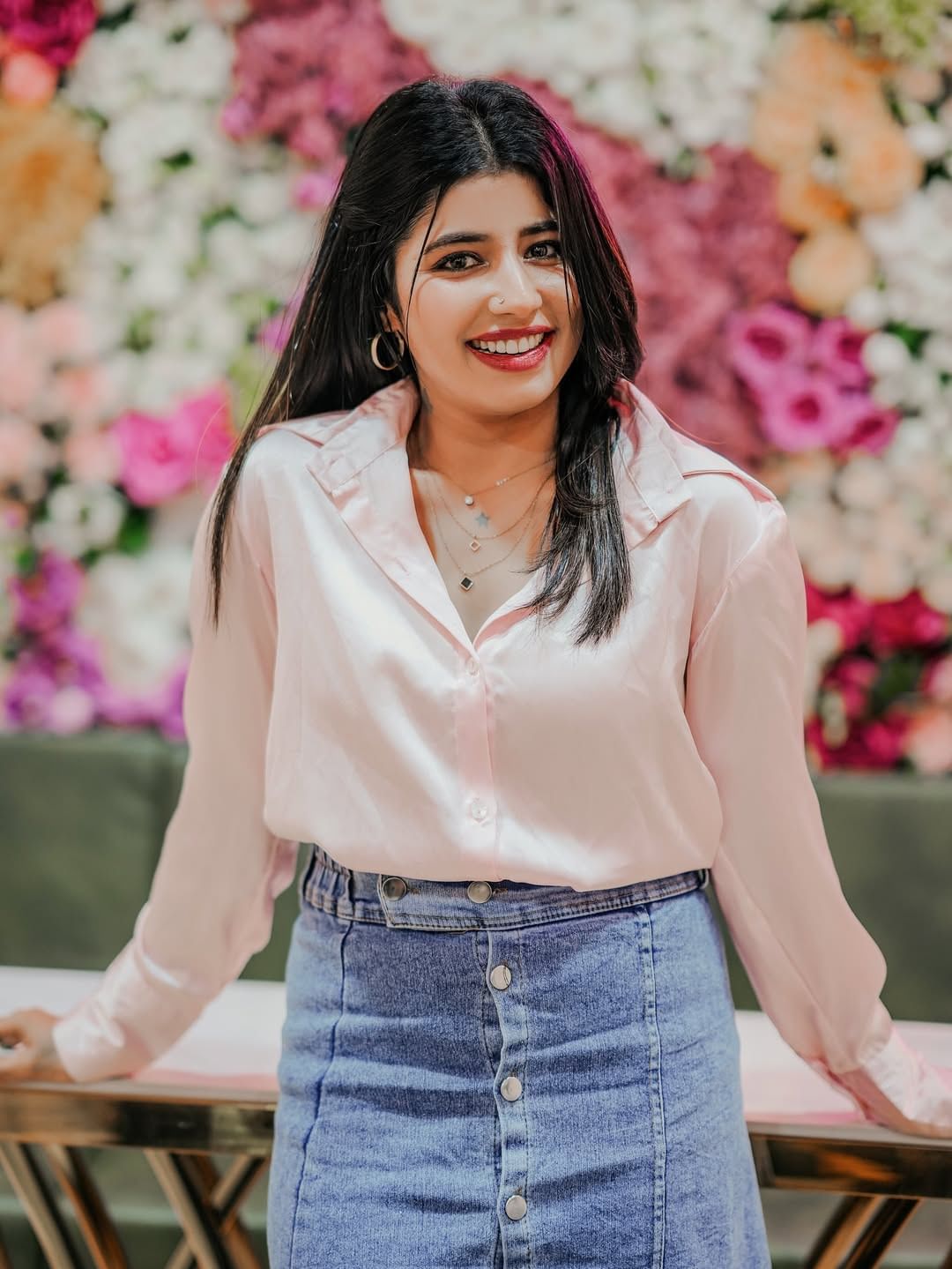 ബി​ഗ് ബോസ്  ഏഴാം സീസണിൽ വൈല്‍ഡ് കാര്‍ഡ് മത്സരാര്‍ത്ഥിയായി എത്തിയ​ ആളാണ്  മസ്‍താനി. എന്നാൽ വീട്ടിൽ എത്തി രാണ്ടാമത്തെ ആഴ്ച തന്നെ പുറത്താകുന്ന കാഴ്ചയാണ് കണ്ടത്. മസ്താനിയുടെ പ്രവർത്തികളും സംസാരവും പ്രേക്ഷകർക്കിടയിലും മത്സരാർത്ഥികൾക്കിടയിലും ഒരു പോലെ  അനിഷ്ടം സമ്പാദിച്ചിരുന്നു.  (Image Credits:Instagram)