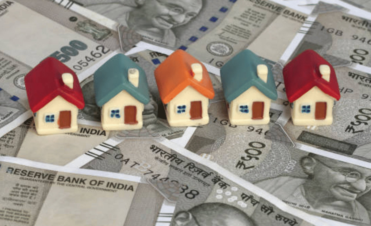 എത്ര രൂപ വരെ പണമായി വീട്ടിൽ സൂക്ഷിക്കാൻ പറ്റും? ഇതിന് എന്തെങ്കിലും നിയമപരിധി ഉണ്ടോ? ഒട്ടുമിക്ക ആളുകളിലും ഈ സംശയം ഉണ്ടാകാറുണ്ട്. നിയമപരമായി വീട്ടില്‍ സൂക്ഷിക്കാവുന്ന കറന്‍സി മൂല്യം എത്രയാണെന്ന് നോക്കിയാലോ... (Image Credit: Getty Image)