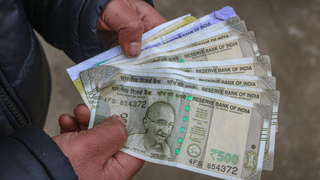 Kerala Gold Rate: സ്വർണവില കുറയുമോ? വിദഗ്ധർ പറയുന്നത്…