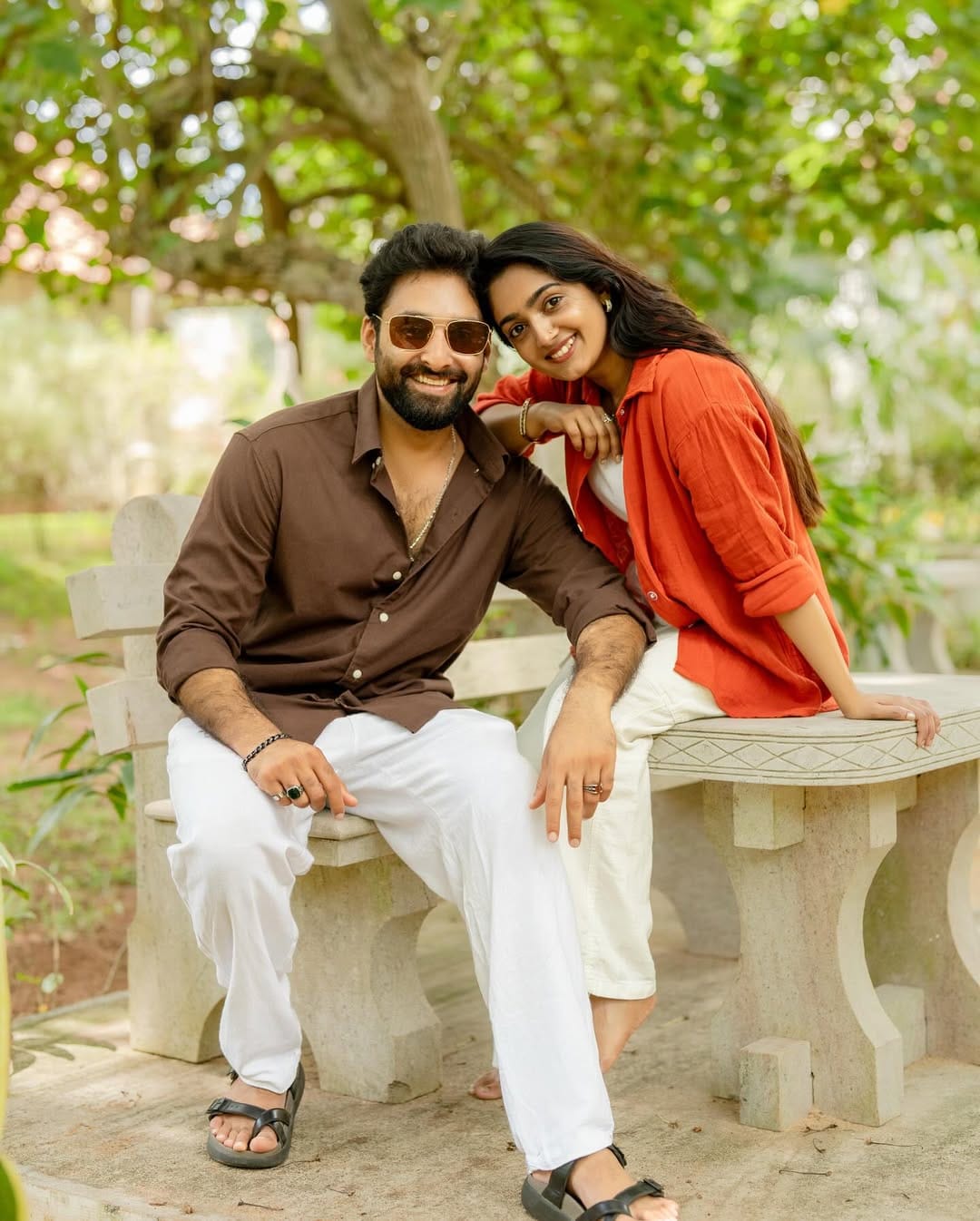 ബിന്നി കള്ള ഡോക്ടറാണ് പഠിച്ചിട്ടില്ലെന്ന് ചിലർ പ്രചരിപ്പിക്കുന്നതായി അറിഞ്ഞു. എന്നാൽ അത് സത്യമല്ലെന്നും അന്തസായിട്ട് ചൈനയിൽ പഠിച്ച്  തിരുവനന്തപുരത്ത് വന്ന് പരീക്ഷ എഴുതി പാസായതാണ് എന്നാണ് നൂബിൻ പറയുന്നത്.