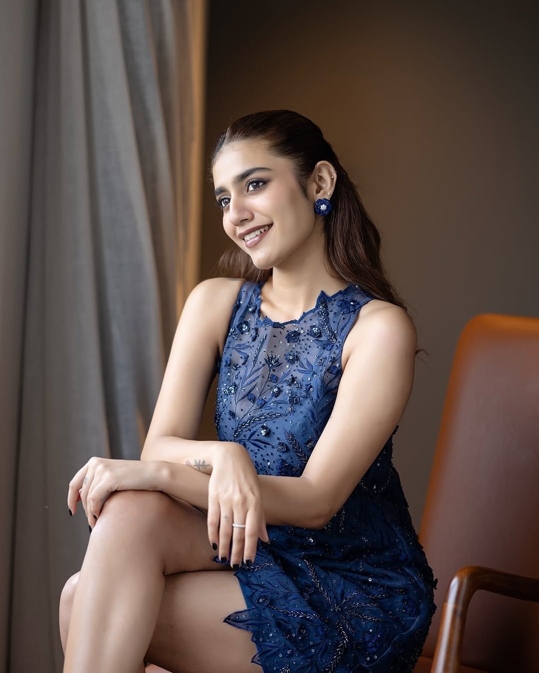 എന്നാൽ കഴിഞ്ഞ കുറച്ച് നാളുകളായി മലയാളത്തിൽ പ്രിയയുടേതായി പുറത്തിറങ്ങിയ സിനിമകൾ കുറവാണ്.ഇതോടെ മലയാളത്തില്‍ അവസരങ്ങള്‍ കുറയാൻ കാരണം പ്രിയയുടെ ഉയര്‍ന്ന പ്രതിഫലമാണെന്ന് ചില പ്രചരണങ്ങളുണ്ടായിരുന്നു. ഇപ്പോഴിതാ ഇത്തരം ആരോപണങ്ങള്‍ക്ക്  മറുപടി നല്‍കിയിരിക്കുകയാണ് പ്രിയ.