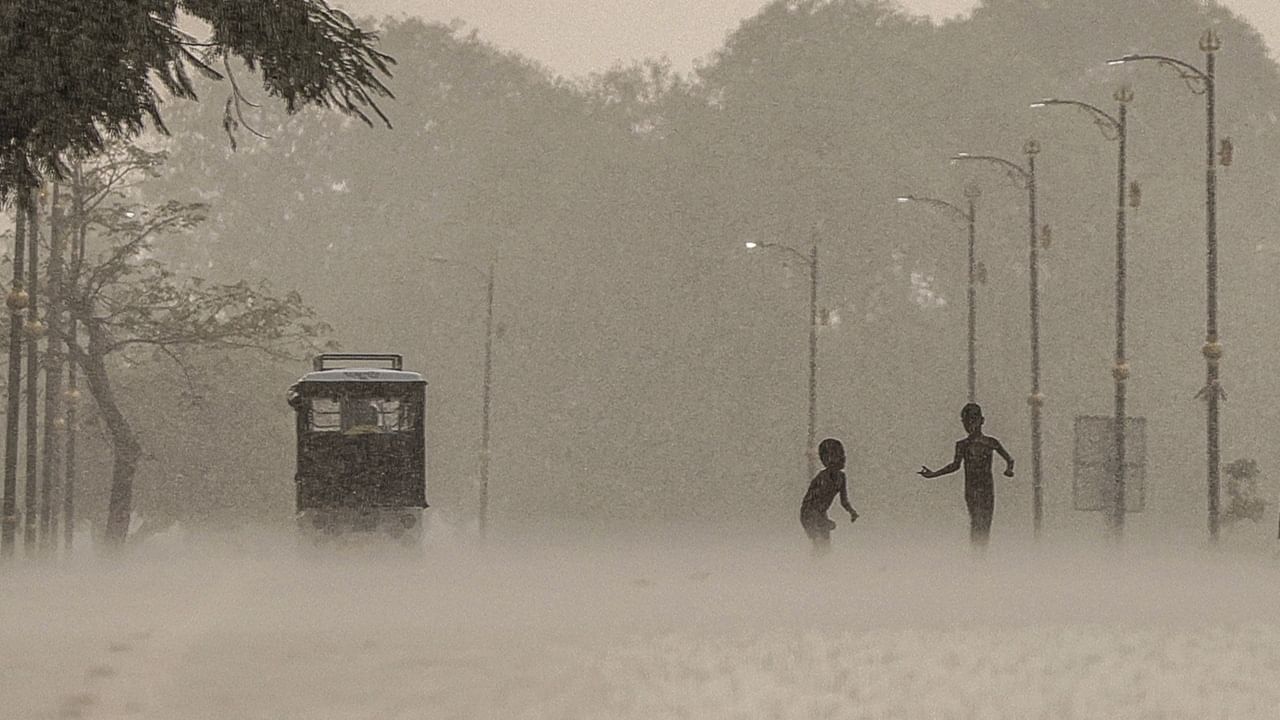 Kerala Rain Alert: കണ്ണൂര്‍, കാസറഗോഡ് ജില്ലക്കാര്‍ ശ്രദ്ധിക്കൂ; ഓറഞ്ച് അലര്‍ട്ടുണ്ട്, അതീവ ജാഗ്രത തുടരാം