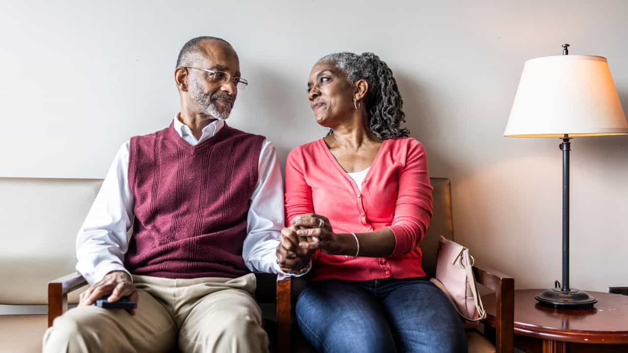 Ayushman Bharat: 70 വയസിന് മുകളില്‍ പ്രായമുള്ളവരുടെ കുടുംബത്തിന് 10 ലക്ഷം രൂപ; ആരോഗ്യ പരിരക്ഷ ഉറപ്പാക്കാം