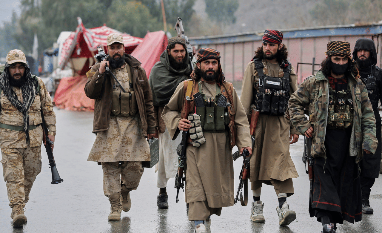 Afghanistan: അഫ്ഗാനിൽ ഇന്റർനെറ്റ് നിരോധിച്ച് താലിബാൻ, വിമാന സർവീസുകൾ നിലച്ചു; കാരണമിത്…