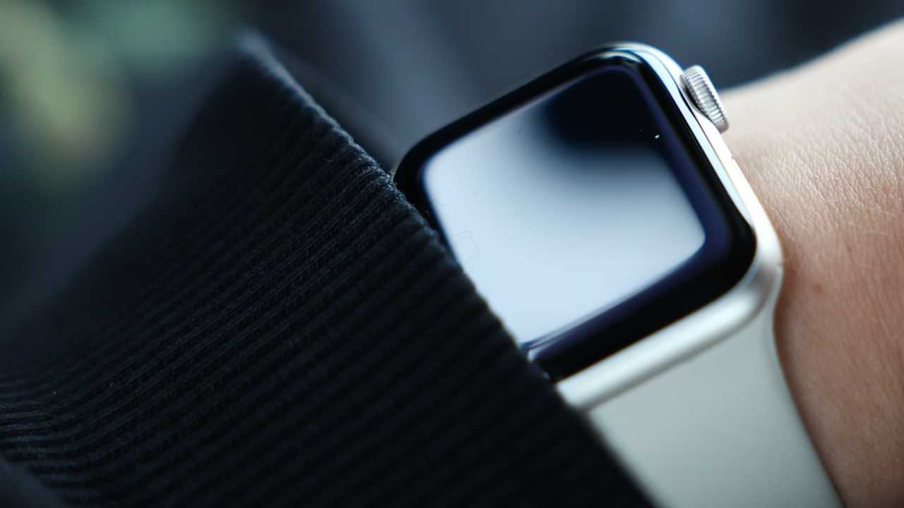 Apple Watch: സമയം നോക്കുന്നത് പോലെ രക്തസമ്മര്‍ദ്ദം അറിയാം? ആപ്പിള്‍ വാച്ചിന്റെ പുതിയ ഫീച്ചറിന് അംഗീകാരം