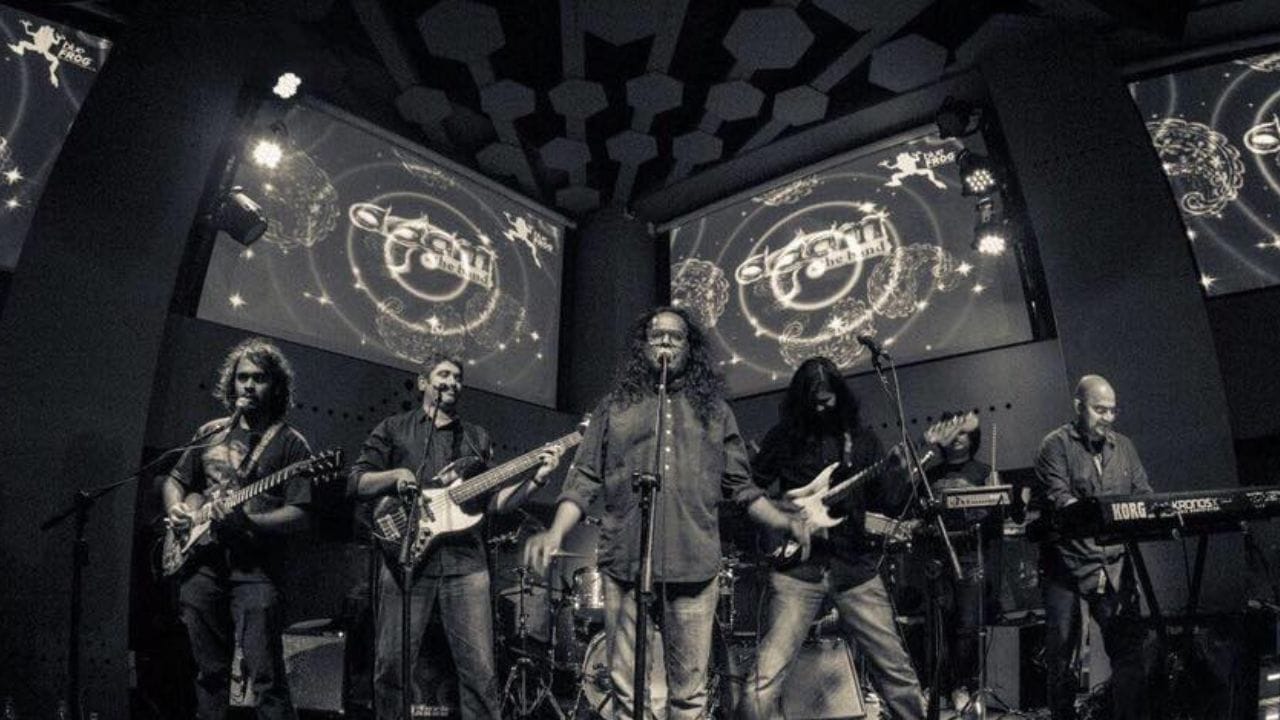 'Arrival of the Ethereal' എന്നത് 300-ൽ അധികം ആഗോള സംഗീതജ്ഞരുമായി സഹകരിച്ചുകൊണ്ട്, ചെക്ക് നാഷണൽ സിംഫണി ഓർക്കസ്ട്ര ഉൾപ്പെടെയുള്ളവരുടെ പങ്കാളിത്തത്തോടെ പൂർത്തിയാക്കിയ വലിയ സംരംഭമാണ്.