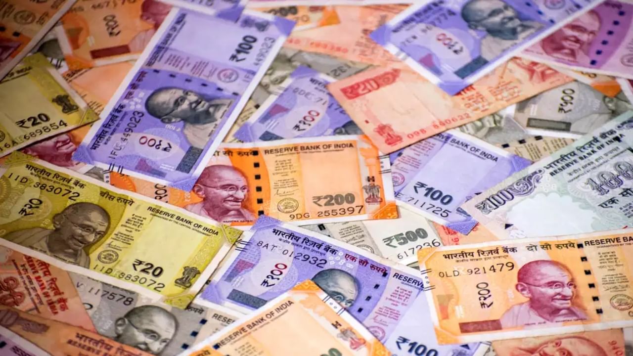 7th Pay Commission DA Hike:  ഡിഎ കൂട്ടി ; കേന്ദ്ര ജീവനക്കാർക്കും പെൻഷൻകാർക്കും ദീപാവലി സമ്മാനം