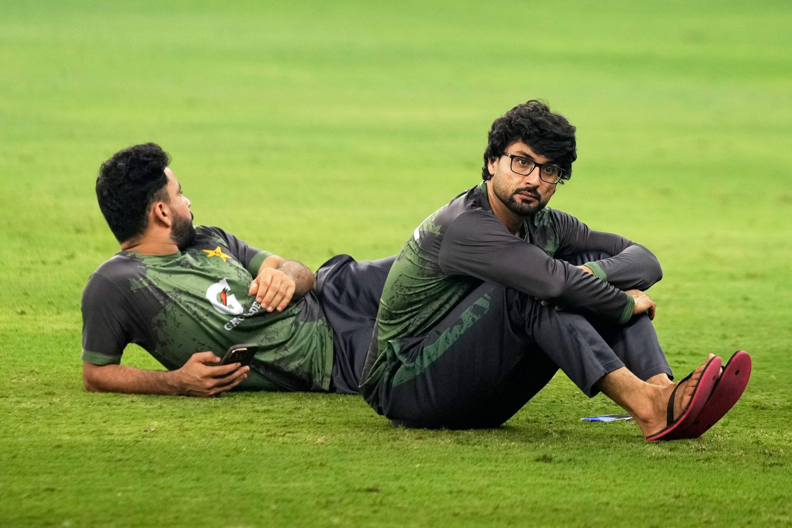 ബോക്സിങ് മാച്ചിൽ ശിഖർ ധവാനെ നേരിടണമെന്ന പാക് സ്പിന്നർ അബ്റാർ അഹ്മദിൻ്റെ പ്രസ്താവന വിവാദത്തിൽ. ഒരു പാകിസ്താനി യൂട്യൂബ് ചാനലിന് നൽകിയ അഭിമുഖത്തിലാണ് അബ്റാറിൻ്റെ പ്രസ്താവന. തൻ്റെ വിക്കറ്റാഘോഷത്തിൻ്റെ പേരിൽ താരം നേരത്തെ വിവാദത്തിൽ പെട്ടിട്ടുണ്ട്. (Image Credits- PTI)