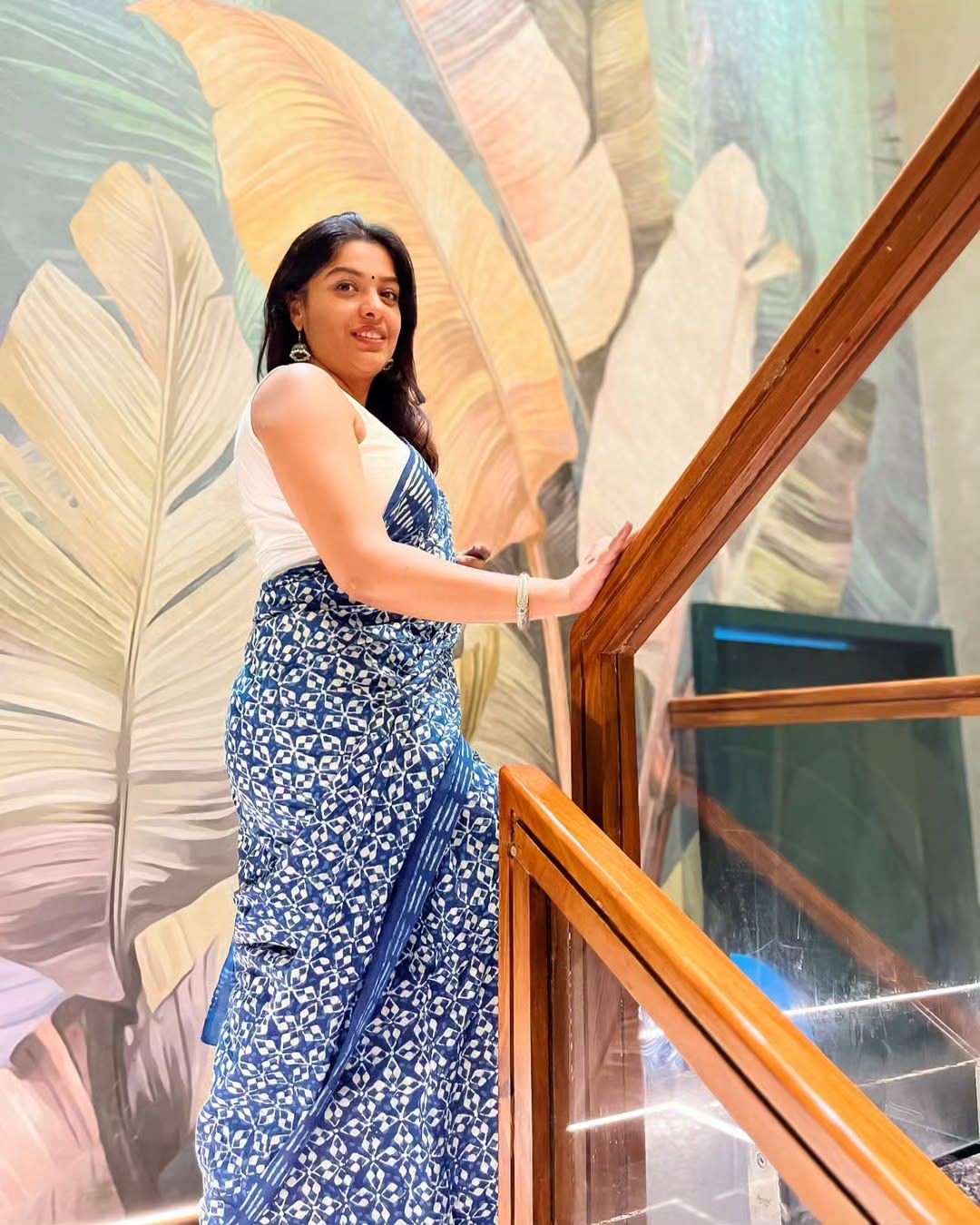 താൻ ഡേറ്റിങിനായി നോക്കുകയായിരുന്നില്ല. വെറുതെ ടൈം പാസിന് മിണ്ടാം എന്ന് കരുതി നോക്കിയതാണ്. എന്നാൽ പിന്നീട് കണക്ടായി. തുടക്കത്തിൽ തന്നെ സംസാരിച്ചത് വലിയ വലിയ കാര്യങ്ങളായിരുന്നുവെന്നും എന്തോ ശക്തി ഞങ്ങളെ ഒരുമിപ്പിക്കുന്നത് പോലെയായിരുന്നുവെന്നാണ് നടി പറയുന്നത്.തന്റെ ട്രോമയടക്കം എല്ലാ കാര്യങ്ങളും തുറന്ന് പറഞ്ഞിരുന്നു.