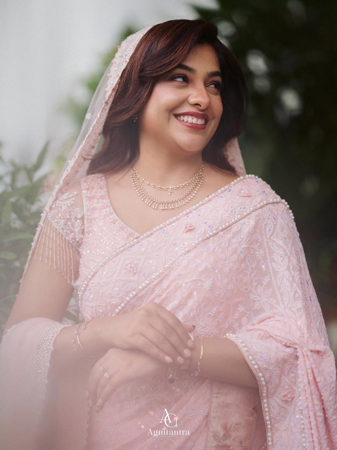 എന്നാൽ റിക്കിനോട് താൻ ഇതൊന്നും പറഞ്ഞിരുന്നില്ല. റിക്കിന്റെ മാതാപിതാക്കൾ വളരെ സ്വീറ്റ് ആയ വ്യക്തികളാണ് എന്നാണ് താരം പറയുന്നത്.റിക്കിന്റെ അമ്മ എനിക്ക് സുഹൃത്താണ് എന്നും അര്‍ച്ചന പറയുന്നു.
