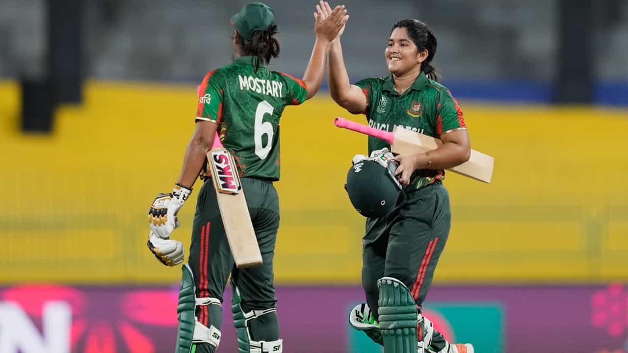 Women’s World Cup 2025: വനിതാ ക്രിക്കറ്റിലും പാകിസ്ഥാന് രക്ഷയില്ല; ബംഗ്ലാദേശിനോട് നാണംകെട്ട തോല്‍വി