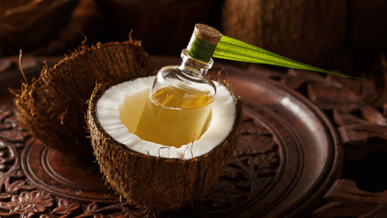 Coconut Oil Price: വെളിച്ചെണ്ണ വൻ വില കുറവിൽ; 147 രൂപയുടെ ലാഭം