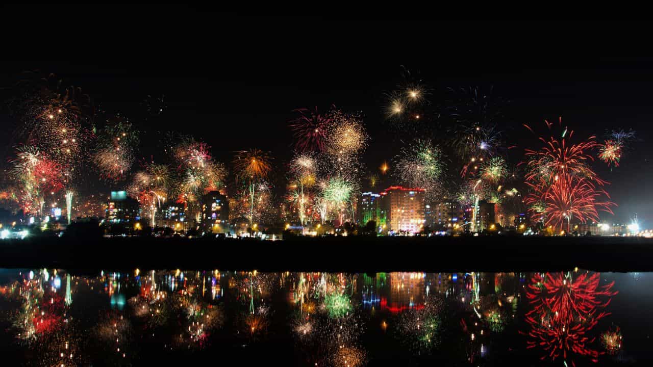 Diwali 2025: വിളക്കുകളുടെ ഉത്സവമായ ദീപാവലി കാഴ്ചകൾ കാണാൻ ഇവിടേക്ക് പോകാം