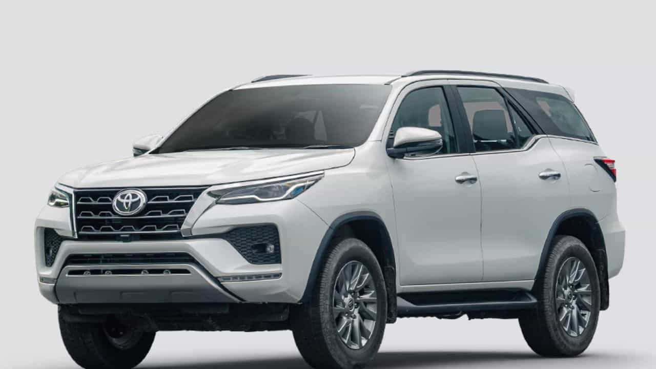 Viral news: ഭാ​ഗ്യം തുണച്ചു... നേരം ഇരുട്ടി വെളുത്തപ്പോൾ നാലു വയസ്സുകാരൻ 53 ലക്ഷം രൂപയുടെ ടൊയോട്ട ഫോർച്യൂണർ ഉടമ