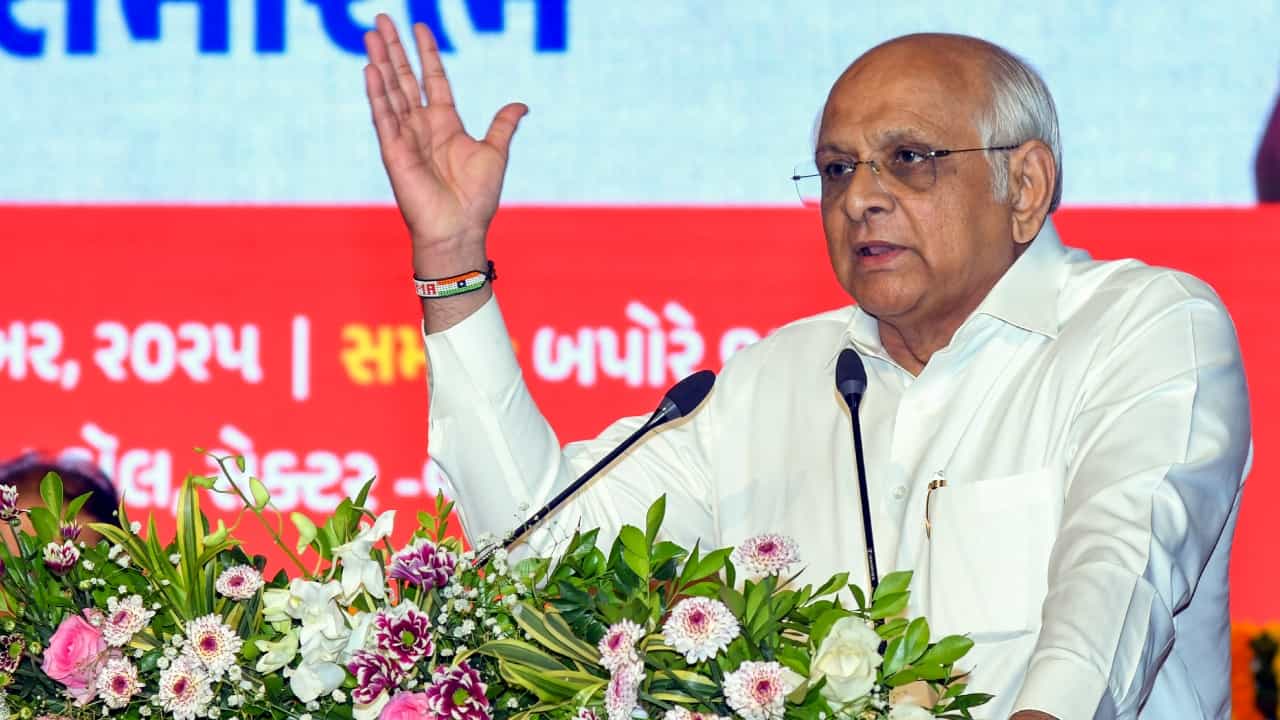 Gujarat Cabinet: മുഖ്യമന്ത്രിയൊഴികെ എല്ലാ മന്ത്രിമാരും രാജിവച്ചു; ഗുജറാത്ത് സർക്കാരിൻ്റെ മന്ത്രിസഭാ പുനസംഘടന നാളെ