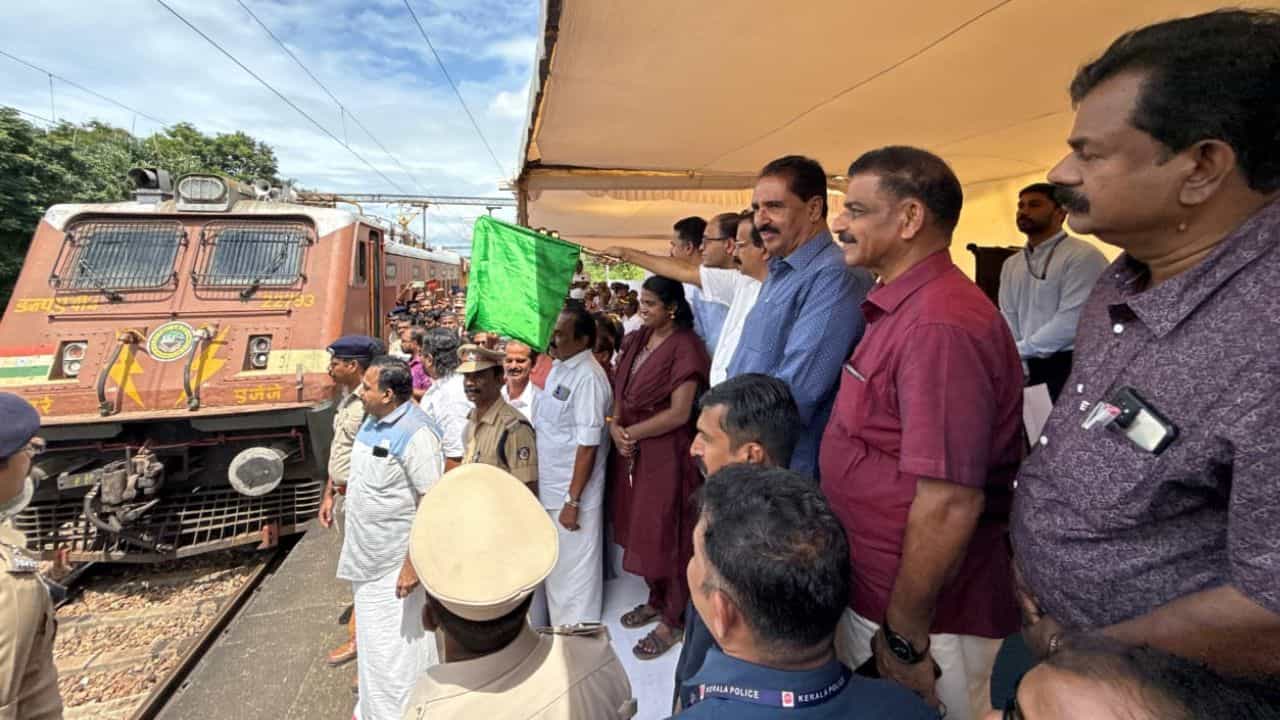 Guruvayur - Madurai Express: ആശ്വാസം; ഗുരുവായൂർ - മധുര എക്സ്പ്രസിന് ഈ സ്റ്റേഷനിൽ പുതിയ സ്റ്റോപ്പ്, സമയക്രമം