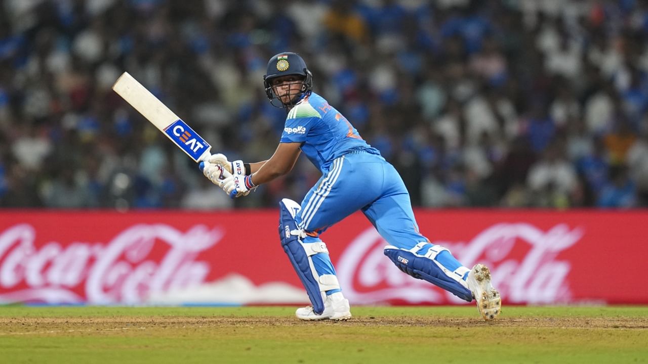 88 പന്തില്‍ 89 റണ്‍സാണ് ഇത്തവണ ഹര്‍മന്‍പ്രീത് ഓസീസിനെതിരെ അടിച്ചുകൂട്ടിയത്. 10 ഫോറും രണ്ട് സിക്‌സറും നേടി. തുടക്കത്തില്‍ കരുതലോടെയായിരുന്നു ബാറ്റിങെങ്കിലും താരം പിന്നീട് സ്‌ട്രൈക്ക് റേറ്റ് ഉയര്‍ത്തി (Image Credits: PTI)