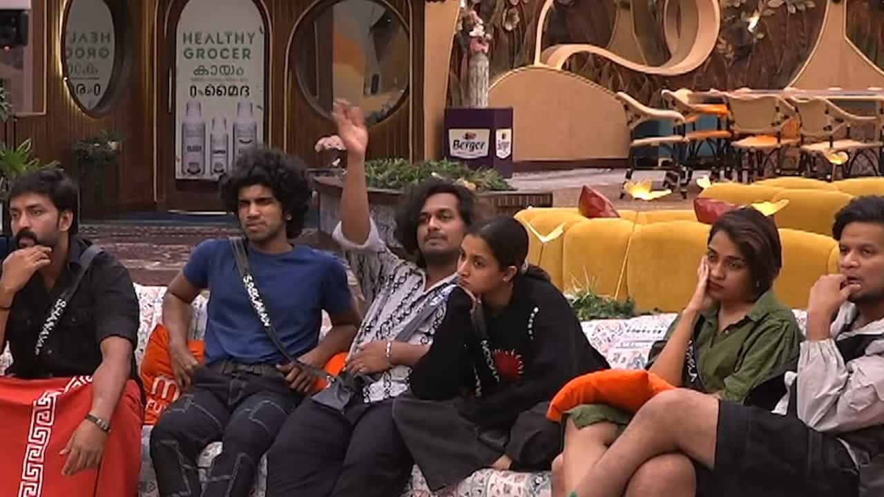 Bigg Boss Malayalam Season 7: ആ തീരുമാനം ഒട്ടും ശരിയല്ല; ബിഗ് ബോസിൻ്റെ നിലപാടിനെതിരെ ഒറ്റക്കെട്ടായി മത്സരാർത്ഥികൾ