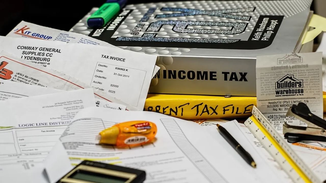 Income Tax Issues: ക്രെഡിറ്റ് കാർഡ് ബില്ലടച്ചാൽ പോലും ഇൻകം ടാക്സ് നോട്ടീസ് വരും, കാണിക്കാൻ പാടില്ലാത്ത അബദ്ധം