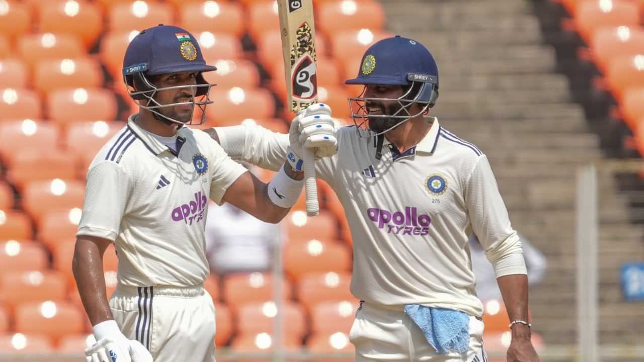 India vs West Indies: മൂന്നാം ദിനത്തിൽ ട്വിസ്റ്റ്; ഇന്നിംഗ്സ് ഡിക്ലയർ ചെയ്ത് ഇന്ത്യയുടെ സർജിക്കൽ സ്ട്രൈക്ക് India vs West Indies: മൂന്നാം ദിനത്തിൽ ട്വിസ്റ്റ്; ഇന്നിംഗ്സ് ഡിക്ലയർ ചെയ്ത് ഇന്ത്യയുടെ സർജിക്കൽ സ്ട്രൈക്ക്