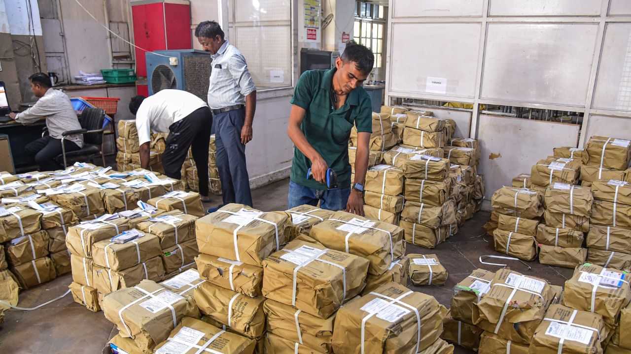 India Post Recruitment: ഇന്ത്യ പോസ്റ്റ് പേയ്‌മെന്റ് ബാങ്കിൽ ജോലി വോണോ?; സമയമില്ല വേ​ഗം അപേക്ഷിച്ചോളൂ