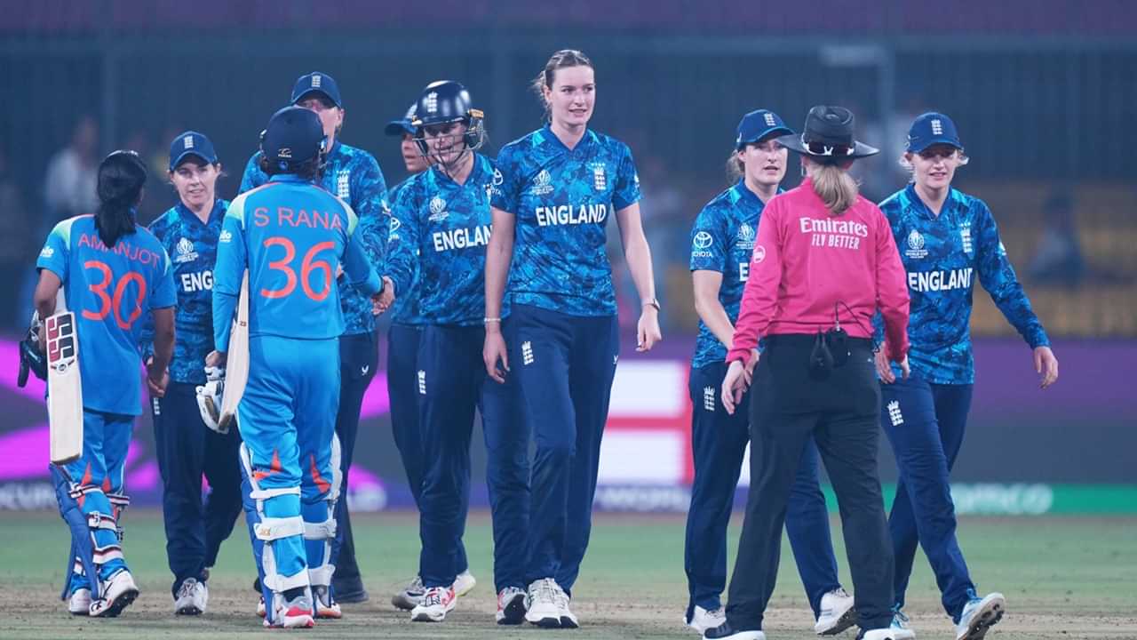 India W vs England W: വീണ്ടും പടിക്കല് കൊണ്ടുപോയി കലമുടച്ചു; ഇംഗ്ലണ്ടിനോട് അപ്രതീക്ഷിത തോല്വി വഴങ്ങി ഇന്ത്യ India W vs England W: വീണ്ടും പടിക്കല് കൊണ്ടുപോയി കലമുടച്ചു; ഇംഗ്ലണ്ടിനോട് അപ്രതീക്ഷിത തോല്വി വഴങ്ങി ഇന്ത്യ