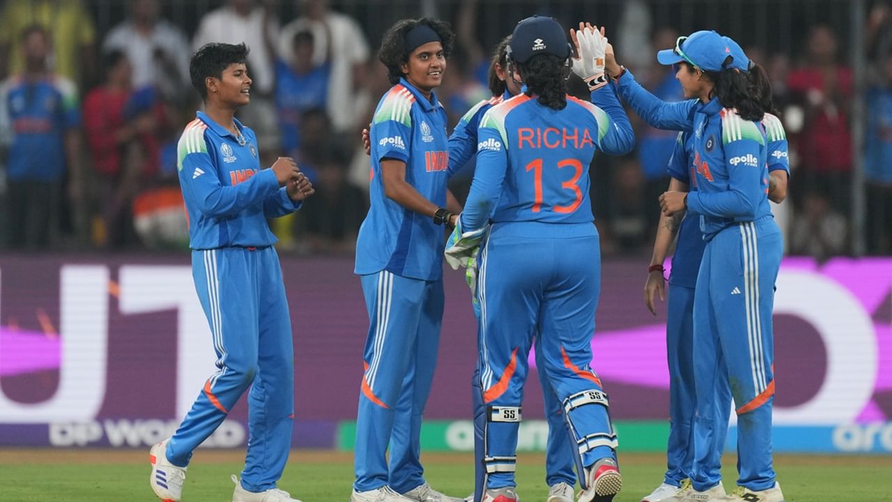 23ന് ന്യൂസിലന്‍ഡിനെതിരെയും, 26ന് ബംഗ്ലാദേശിനെതിരെയുമാണ് മത്സരം. ഇതില്‍ ബംഗ്ലാദേശ് വലിയ വെല്ലുവിളി ഉയര്‍ത്തുന്നില്ല. എന്നാല്‍ ന്യൂസിലന്‍ഡ് കരുത്തരാണ് (Image Credits: PTI)