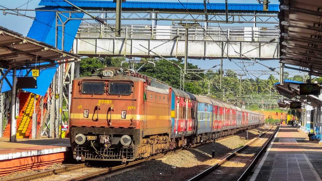 Jan Shatabdi Express: യാത്രക്കാരുടെ ഏറെ നാളത്തെ കാത്തിരിപ്പ്; അവസാനം ജനശതാബ്ദിക്ക് പുതിയ സ്റ്റോപ്പ് Jan Shatabdi Express: യാത്രക്കാരുടെ ഏറെ നാളത്തെ കാത്തിരിപ്പ്; അവസാനം ജനശതാബ്ദിക്ക് പുതിയ സ്റ്റോപ്പ്