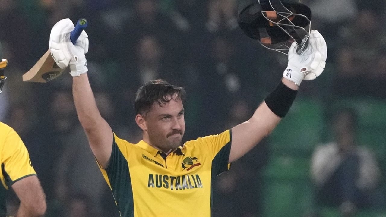 പകരം ജോഷ് ഫിലിപ്പിയെ ടീമിലുള്‍പ്പെടുത്തി.  മറ്റൊരു വിക്കറ്റ് കീപ്പറായ അലക്‌സ് കാരിയെയും ഒഴിവാക്കിയിരുന്നു. ഈ സാഹചര്യത്തില്‍ ജോഷ് ഫിലിപ്പി പ്ലേയിങ് ഇലവനിലെത്തിയേക്കും  (Image Credits: PTI)