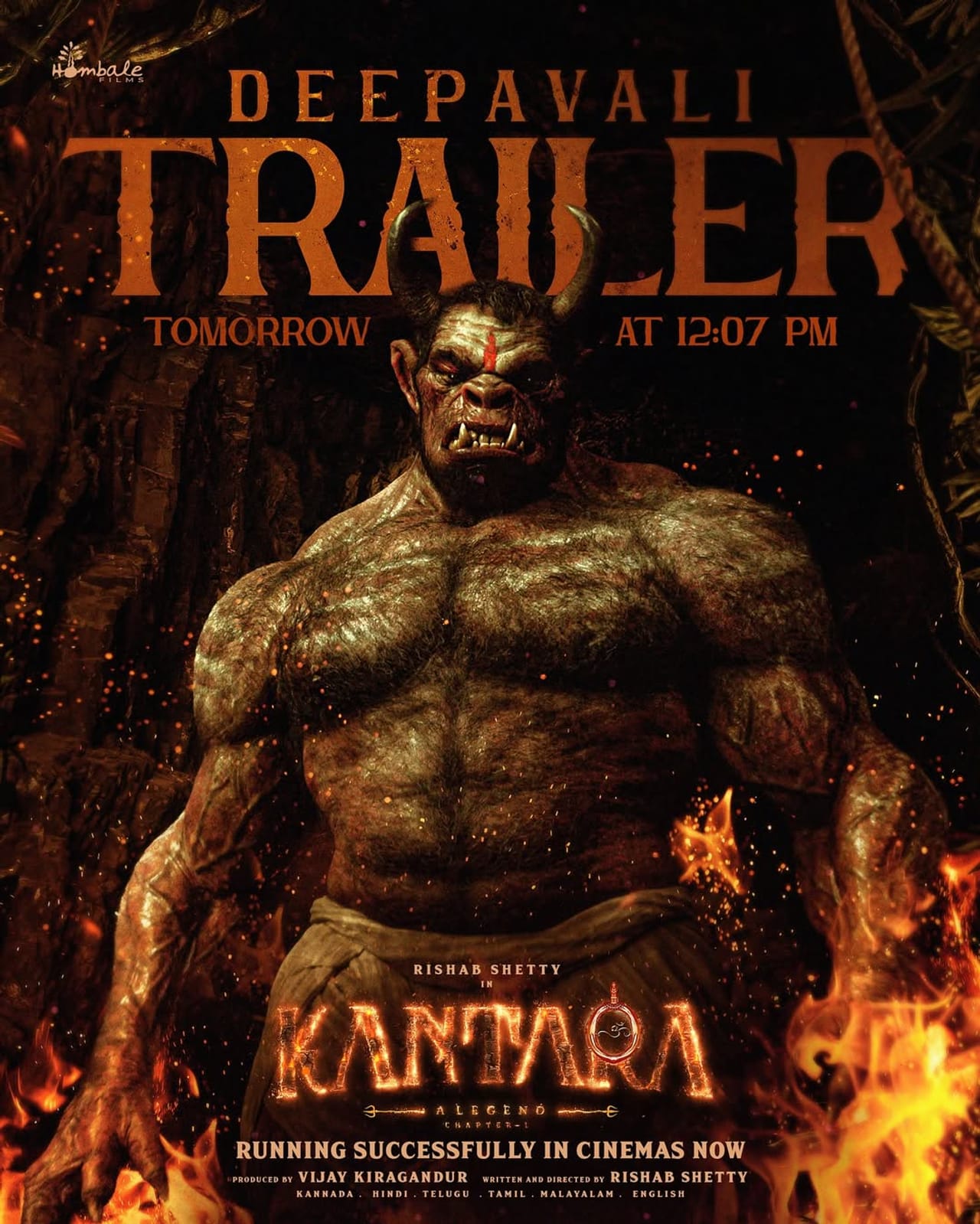 ആഗോളതലത്തില്‍ വമ്പന്‍ നേട്ടങ്ങള്‍ സ്വന്തമാക്കി ഋഷഭ് ഷെട്ടിയുടെ കാന്താരാ ചാപ്റ്റര്‍ 1 കുതിക്കുന്നു. റിലീസ് ചെയ്ത നാള്‍ മുതല്‍ വന്‍ പ്രേക്ഷക സ്വീകാര്യതയാണ് ചിത്രത്തിന് ലഭിക്കുന്നത്. റിലീസ് രണ്ടാഴ്ച പിന്നിട്ടിട്ടും ബോക്‌സ് ഓഫീസില്‍ തൂത്തുവാരി ഋഷഭും കൂട്ടരും കുതിക്കുകയാണ്. (Image Credits: Rishab Shetty Instagram)