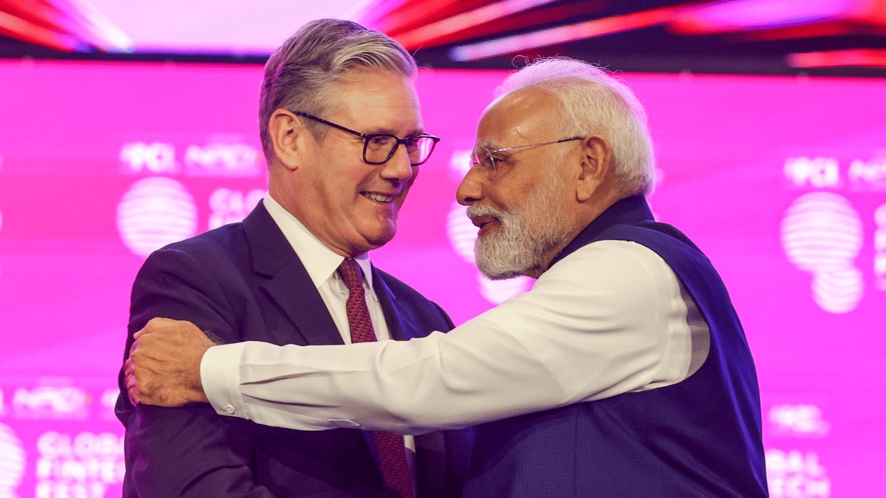 UK Prime Minister: യുകെയിൽ ആധാർ? ബ്രിട്ടീഷ് പ്രധാനമന്ത്രി യുഐഡിഎഐ ചെയര്‍മാനുമായി കൂടിക്കാഴ്ച നടത്തി