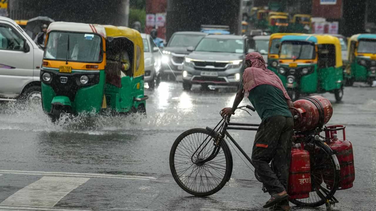 Kerala Rain Alert: കലിതുള്ളി ശക്തി ചുഴലികാറ്റ്; കേരളത്തെ ബാധിക്കുമോ? ഇന്നത്തെ മഴ മുന്നറിയിപ്പ്