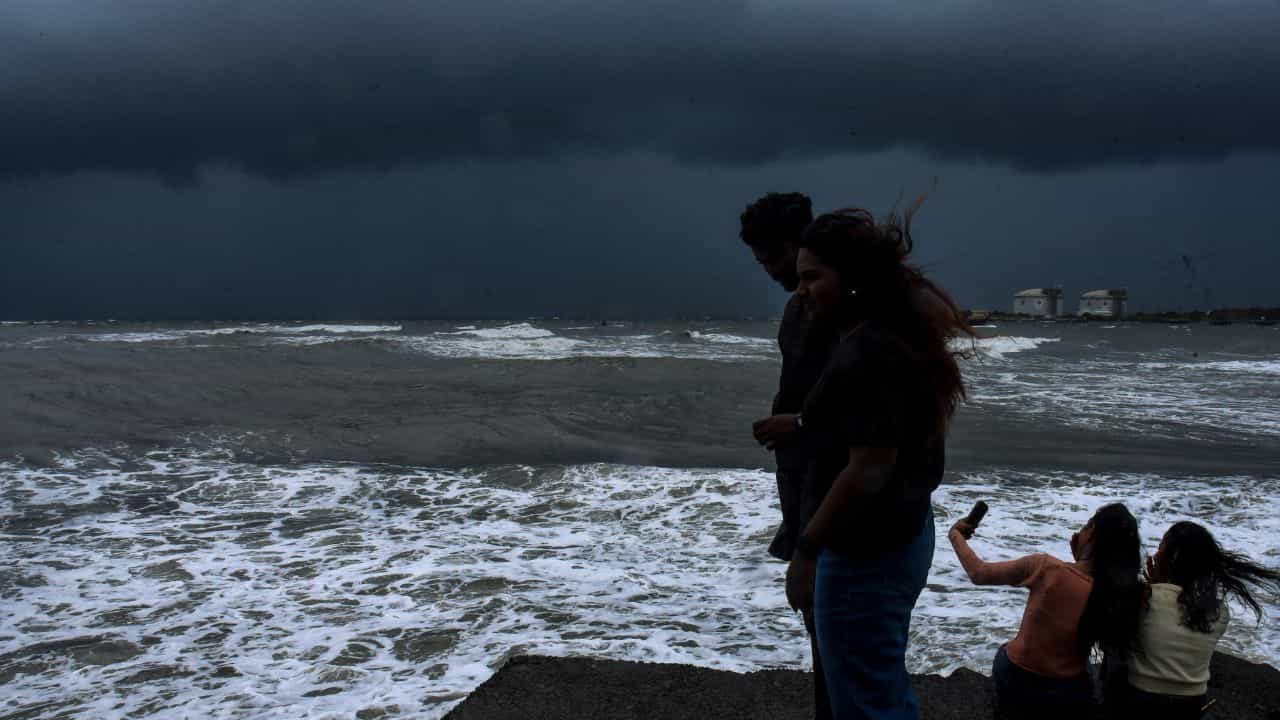 Kerala Rain Alert: ജാഗ്രത! സംസ്ഥാനത്ത് മഴ അതിശക്തം; കനത്ത നാശനഷ്ടം, മുന്നറിയിപ്പിൽ മാറ്റം