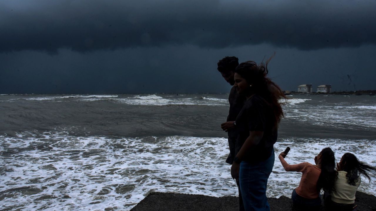 Kerala Rain Alert: ജാഗ്രത! സംസ്ഥാനത്ത് മഴ അതിശക്തം; കനത്ത നാശനഷ്ടം, മുന്നറിയിപ്പിൽ മാറ്റം