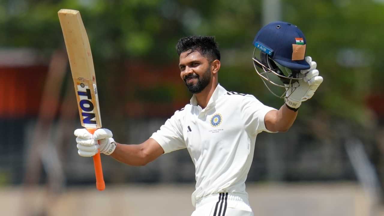 Ranji Trophy 2025: രണ്ടാം ഇന്നിംഗ്സിൽ കേരളത്തെ എയറിലാക്കി മഹാരാഷ്ട്ര; 200ന് മുകളിൽ ലീഡുമായി കുതിപ്പ് Ranji Trophy 2025: രണ്ടാം ഇന്നിംഗ്സിൽ കേരളത്തെ എയറിലാക്കി മഹാരാഷ്ട്ര; 200ന് മുകളിൽ ലീഡുമായി കുതിപ്പ്