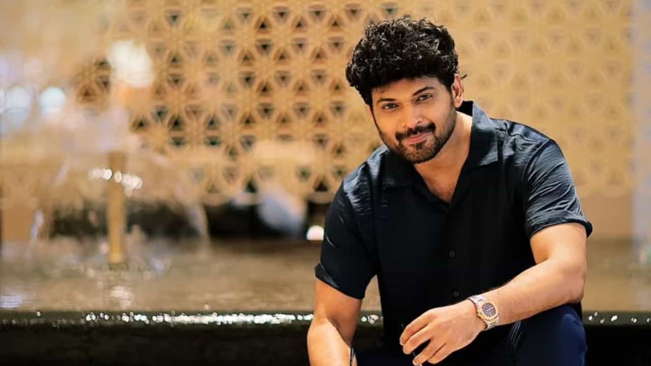 Ajmal Ameer: അത് എഐ ആണെങ്കിൽ എനിക്കയച്ച മെസേജോ?; അജ്മൽ അമീറിനെതിരെ കൂടുതൽ യുവതികൾ Ajmal Ameer: അത് എഐ ആണെങ്കിൽ എനിക്കയച്ച മെസേജോ?; അജ്മൽ അമീറിനെതിരെ കൂടുതൽ യുവതികൾ