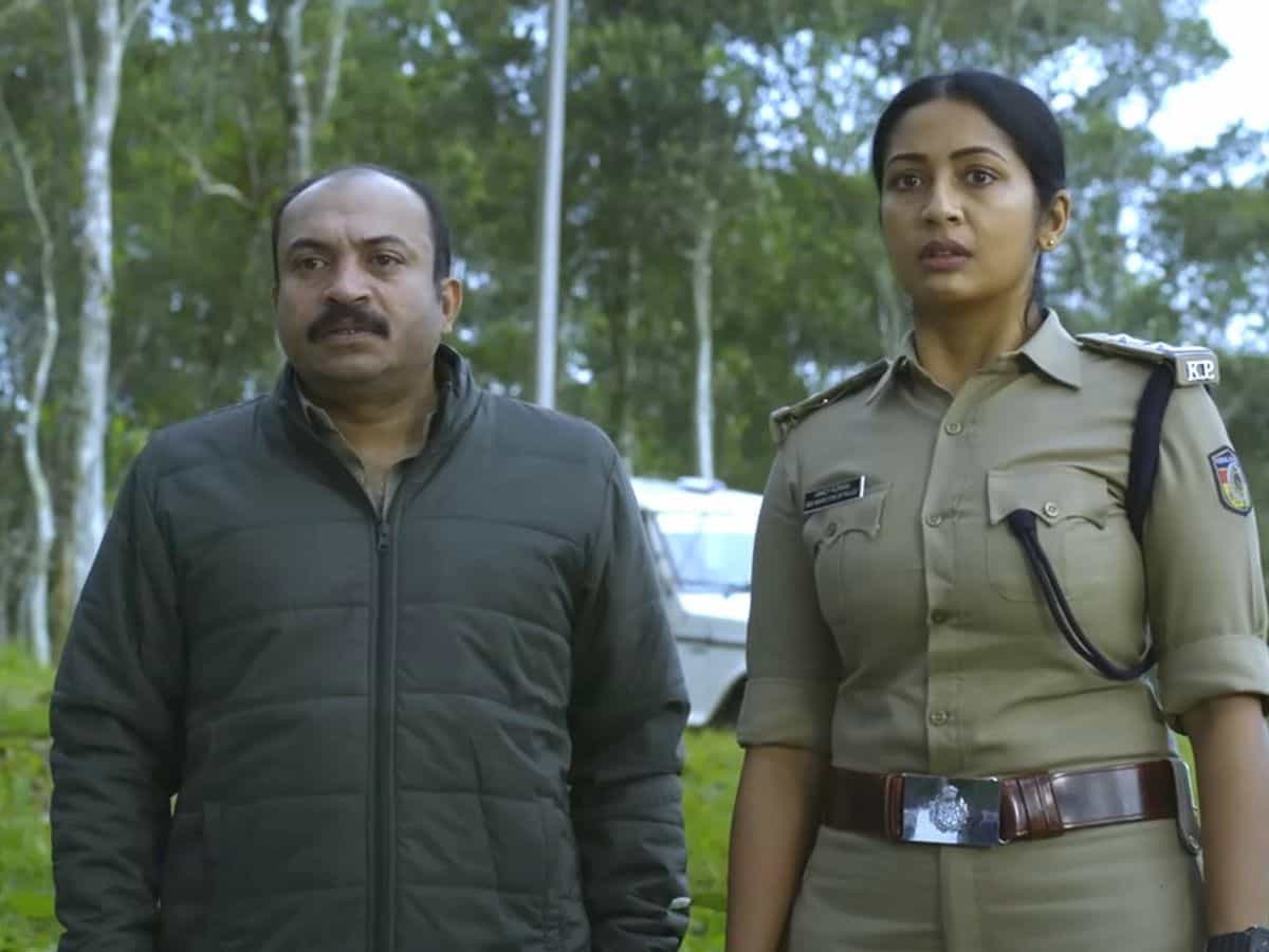 Pathirathri Movie: എല്ലാ കുറ്റകൃത്യങ്ങളും ഒരു പാതിരാത്രിയെ സ്നേഹിക്കുന്നു; നവ്യ-സൗബിൻ ത്രില്ലർ ചിത്രം പാതിരാത്രി ട്രെയിലർ ഔട്ട്
