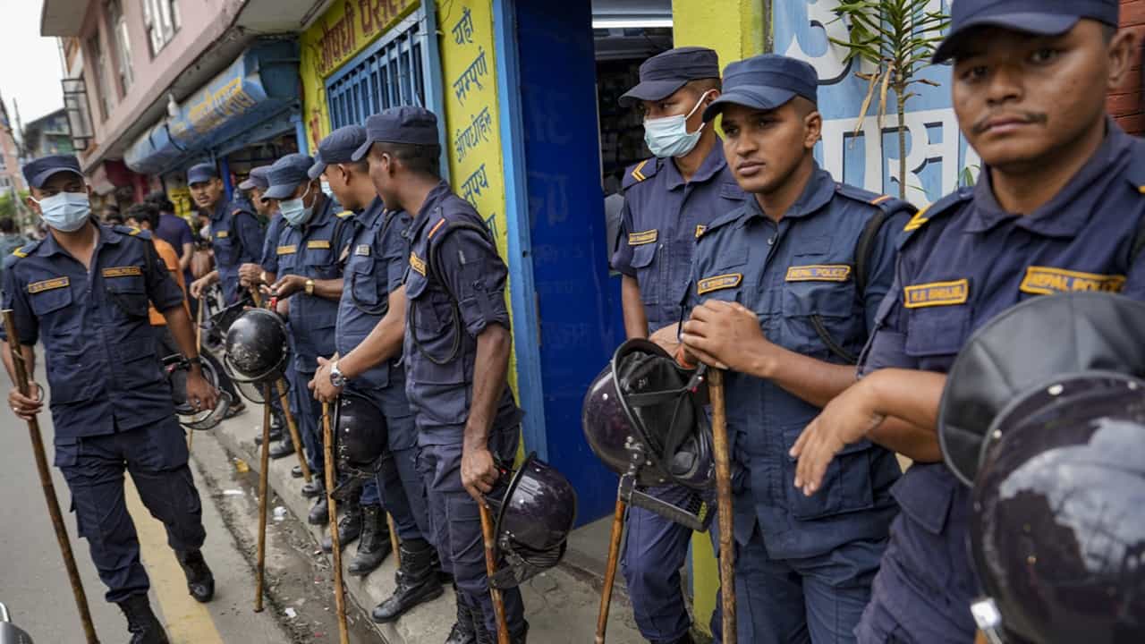 Nepal Protest: നേപ്പാളിലെ അഞ്ഞൂറിലേറെ ഇന്ത്യന്‍ തടവുകാരെ കാണാനില്ല; എല്ലാവരും ഒളിവില്‍