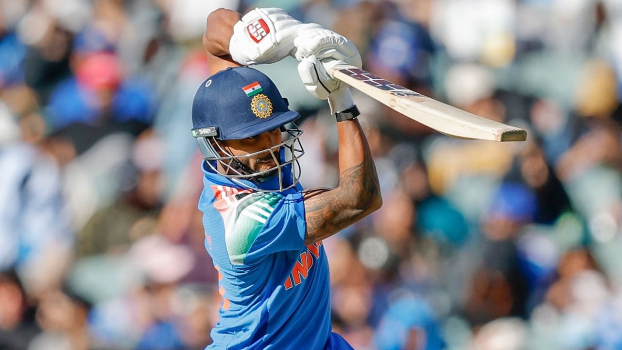 നാണക്കേട് ഒഴിവാക്കാന്‍ ഇന്ത്യയ്ക്ക് ഇന്ന് വിജയം അനിവാര്യമാണ്. ഇന്ത്യന്‍ ടീമില്‍ രണ്ട് മാറ്റങ്ങളുണ്ട്. രണ്ടാം ഏകദിനത്തില്‍ പരിക്കേറ്റ നിതീഷ് കുമാര്‍ റെഡ്ഡി ഇന്ന് കളിക്കില്ല (Image Credits: facebook.com/IndianCricketTeam)