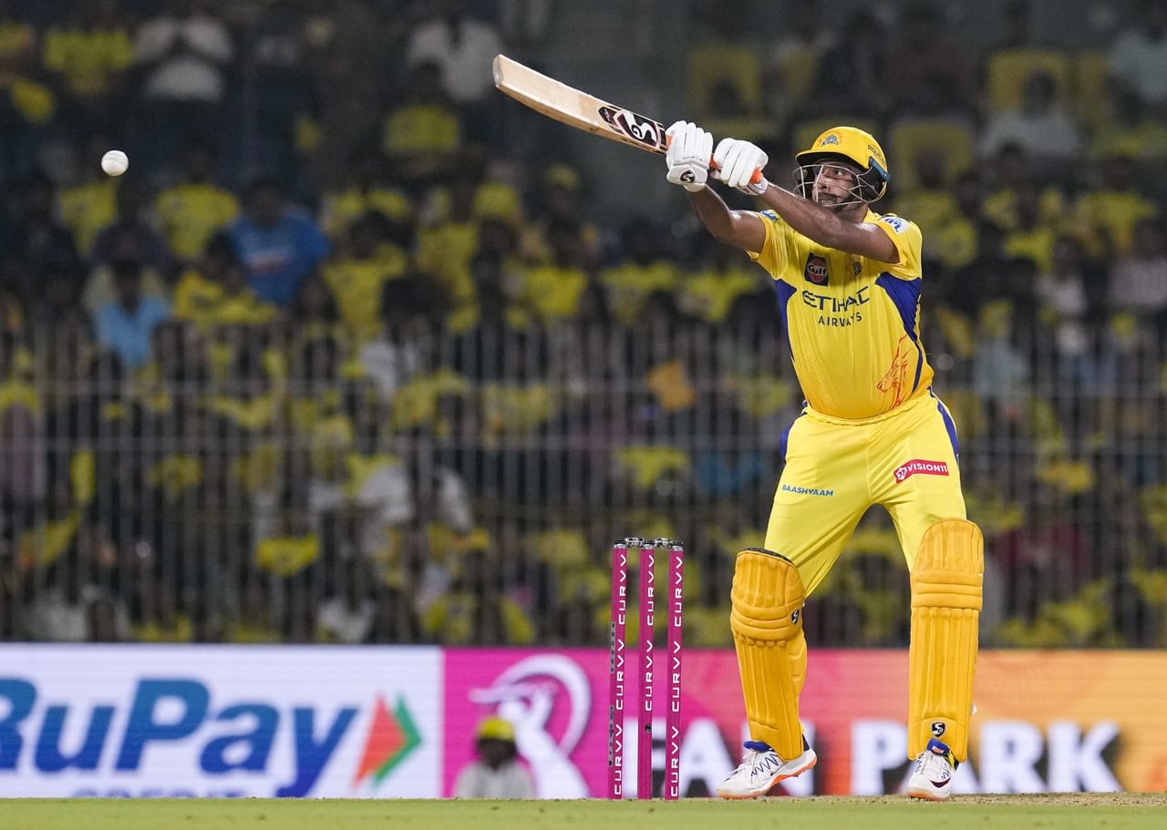 "ഷമി നല്ല പ്രകടനം നടത്തിയിട്ട് വാർത്താസമ്മേളനത്തിൽ കാര്യം പറഞ്ഞു. അതൊരു തെറ്റല്ല. പക്ഷേ, എന്തുകൊണ്ട് അദ്ദേഹം ഇതൊക്കെ പറയുന്നു? അദ്ദേഹത്തിന് വ്യക്തത വന്നിട്ടില്ല. ഷമിക്ക് വ്യക്തത ലഭിച്ചിരുന്നെങ്കിൽ ഒരുപക്ഷേ, ഇത് സംഭവിക്കില്ലായിരുന്നു."- അശ്വിൻ കൂട്ടിച്ചേർത്തു.