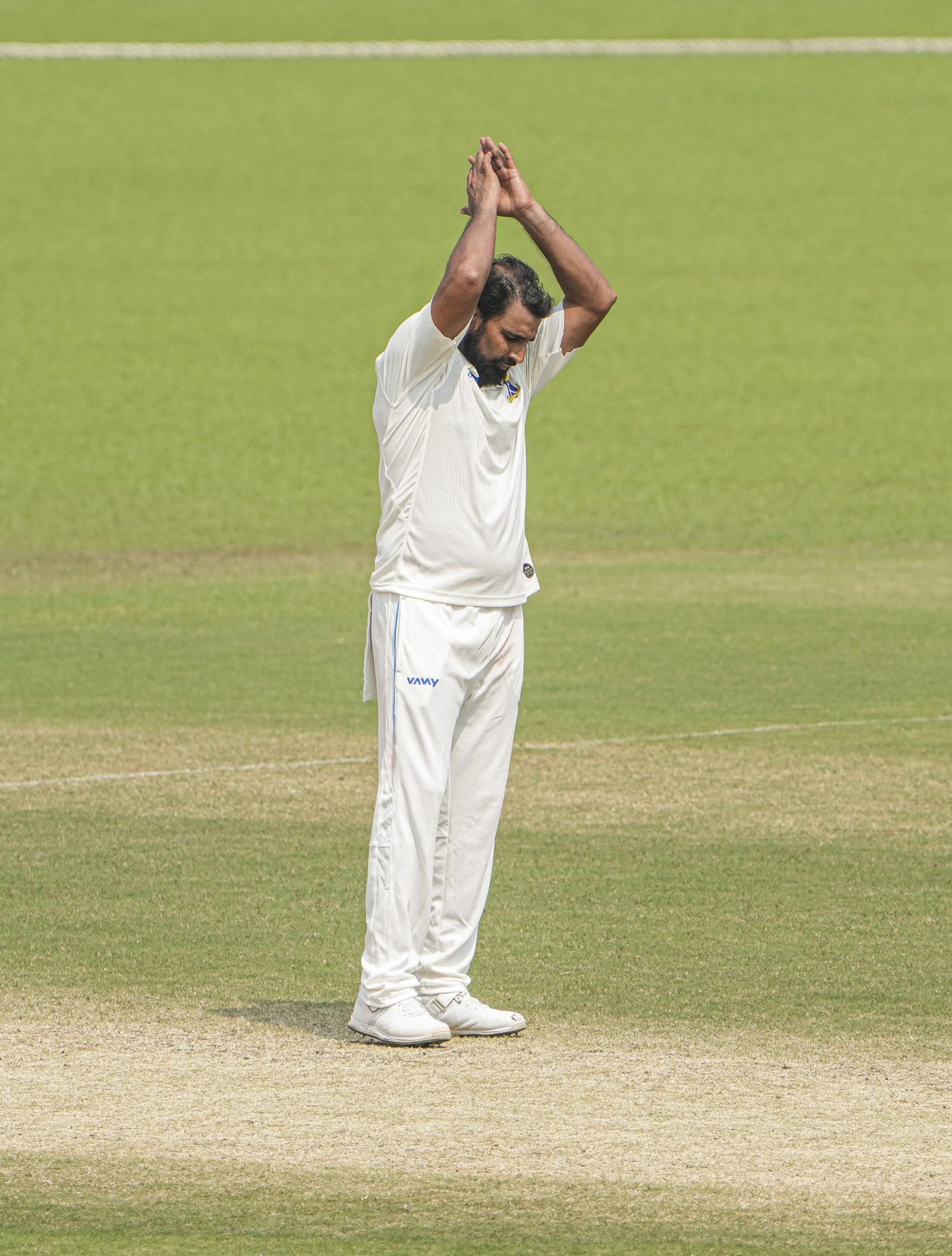 രണ്ടാം ഇന്നിംഗ്സിൽ ബാറ്റ് ചെയ്ത ഉത്തരാഖണ്ഡ് 265 റൺസിൽ ഓൾ ഔട്ടായി. 24.4 ഓവർ എറിഞ്ഞ ഷമി നാല് വിക്കറ്റുകളാണ് സ്വന്തമാക്കിയത്. ക്യാപ്റ്റൻ കുനാൽ ചന്ദേലയും വാലറ്റത്തെ മൂന്ന് വിക്കറ്റുകളും ഷമി നേടി. 156 റൺസിൻ്റെ വിജയലക്ഷ്യം രണ്ട് വിക്കറ്റ് നഷ്ടപ്പെടുത്തി ബംഗാൾ മറികടന്നു.