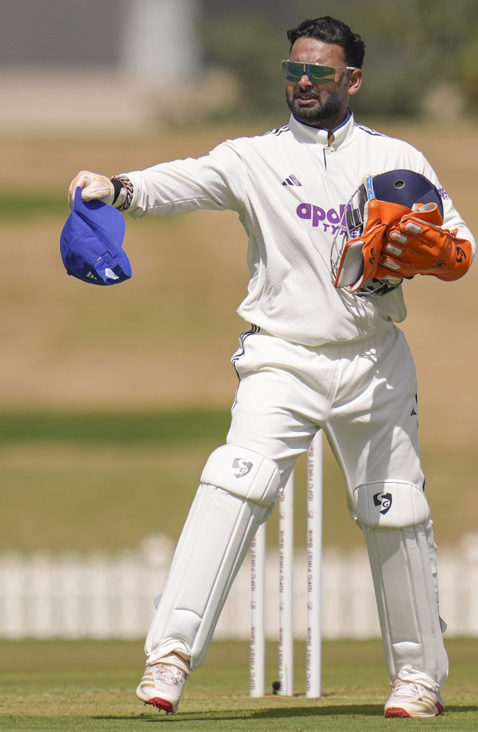 നവംബർ 14 മുതൽ ദക്ഷിണാഫ്രിക്കയുടെ ഇന്ത്യൻ പര്യടനം ആരംഭിക്കും. രണ്ട് ടെസ്റ്റുകളും മൂന്ന് ഏകദിനങ്ങളും അഞ്ച് ടി20 കളുമാണ് പരമ്പരയിൽ ഉള്ളത്. നവംബർ 30ന് ഏകദിന പരമ്പരയും ഡിസംബർ 9ന് ടി20 പരമ്പരയും ആരംഭിക്കും. ഡിസംബർ 19നാണ് അവസാന ടി20.
