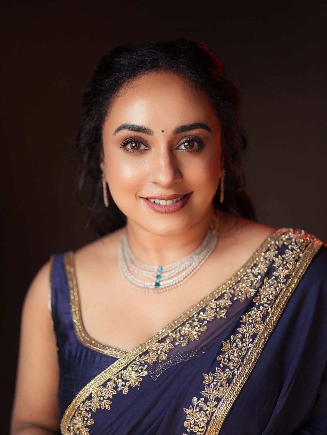 പേളി മാണി ഷോയിൽ ബൈസൺ സിനിമയുടെ പ്രമോഷനായി ധ്രുവ് വിക്രമും രജിഷ വിജയനും എത്തിയപ്പോഴായിരുന്നു താരത്തിന്റെ തുറന്നപറച്ചിൽ.പലപ്പോഴായി പേളി തന്നെ ഇക്കാര്യം പറഞ്ഞിട്ടുണ്ടെങ്കിലും ഇത്തവണ അധികം പുറത്ത് പറഞ്ഞിട്ടില്ലാത്ത ചില കാര്യങ്ങൾ കൂടി പേളി വെളിപ്പെടുത്തി.