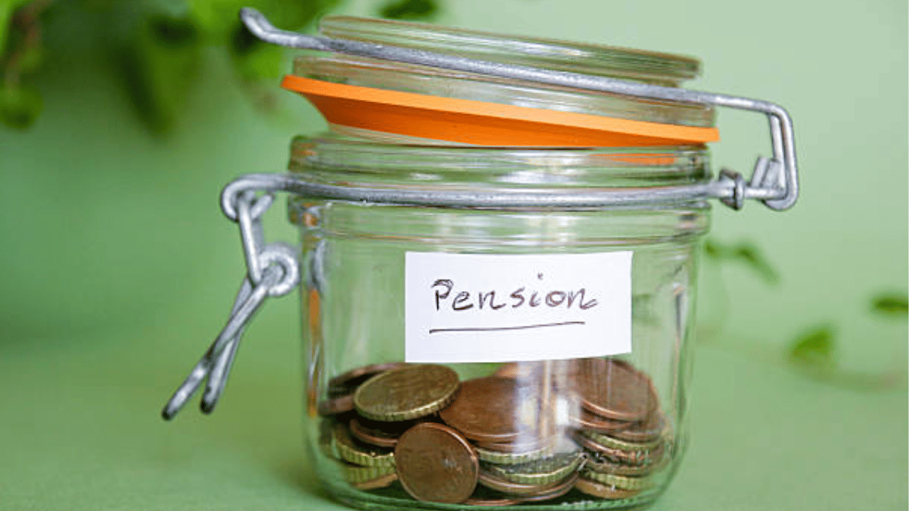 Unified Pension Scheme: ഏകീകൃത പെൻഷൻ പദ്ധതിയിലേക്ക് മാറണോ? അവസാന അവസരം ഇത്, സമയ പരിധി നീട്ടി Unified Pension Scheme: ഏകീകൃത പെൻഷൻ പദ്ധതിയിലേക്ക് മാറണോ? അവസാന അവസരം ഇത്, സമയ പരിധി നീട്ടി