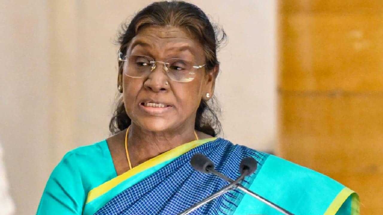 President Droupadi Murmus Kerala Visit: രാഷ്ട്രപതി ദ്രൗപദി മുർമു ഇന്ന് കൊച്ചിയിൽ; ഉച്ചയ്ക്ക് ഡൽഹിയിലേക്കു തിരിക്കും